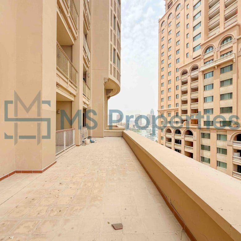 Unique Layout 1BR Apartment with Amazing Balcony