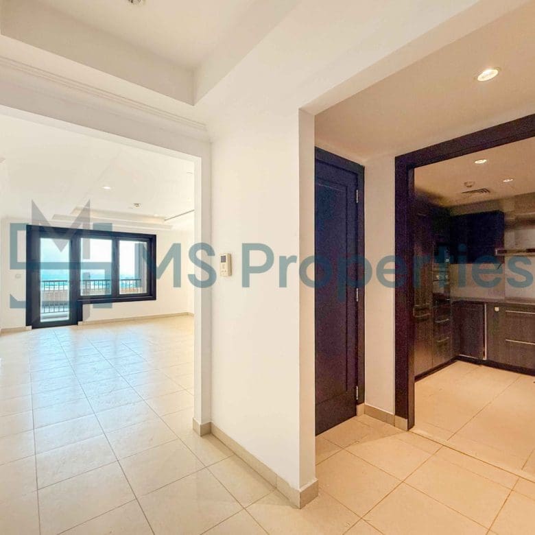 Unique Layout 1BR Apartment with Amazing Balcony