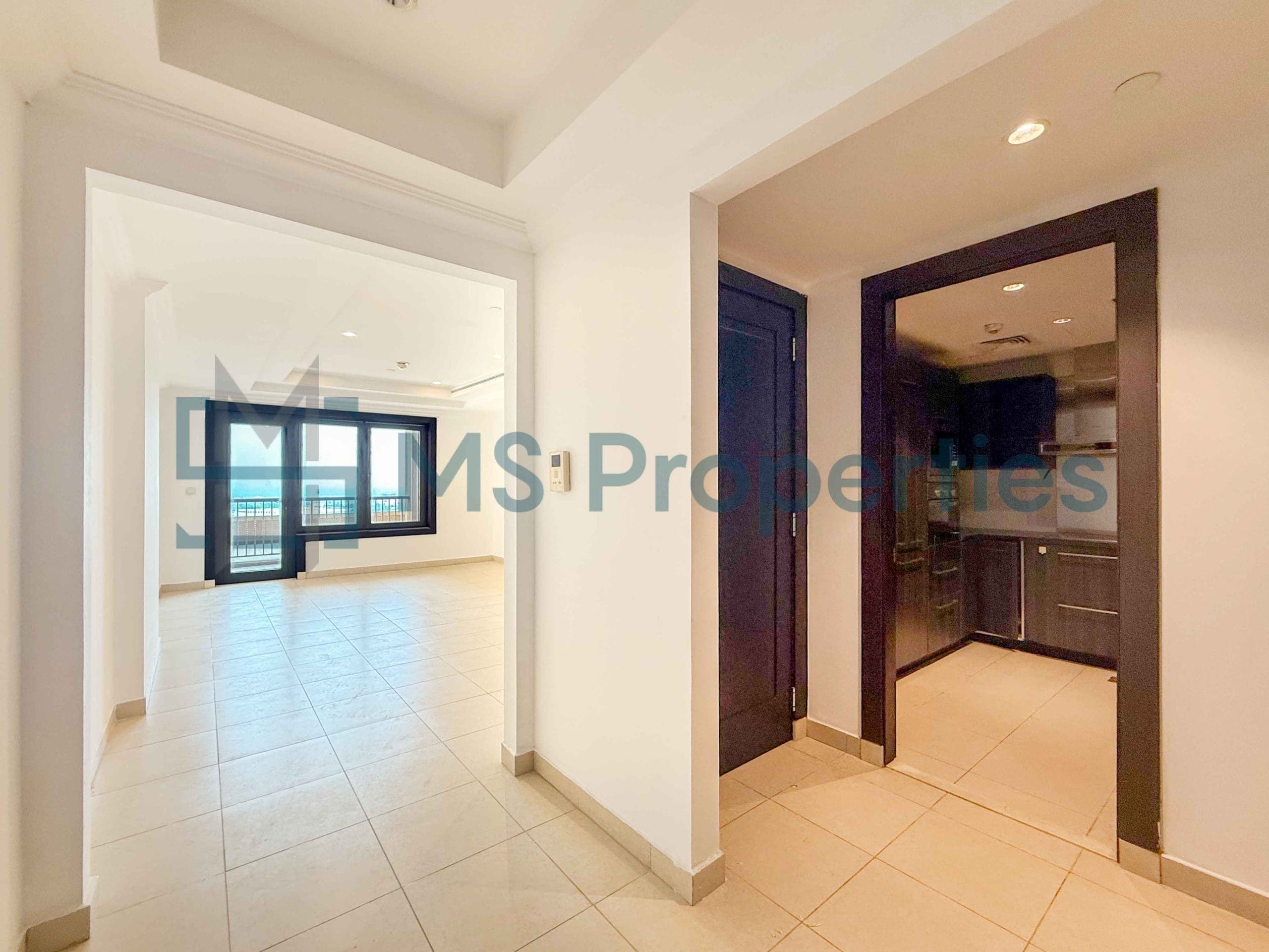 Unique Layout 1BR Apartment with Amazing Balcony
