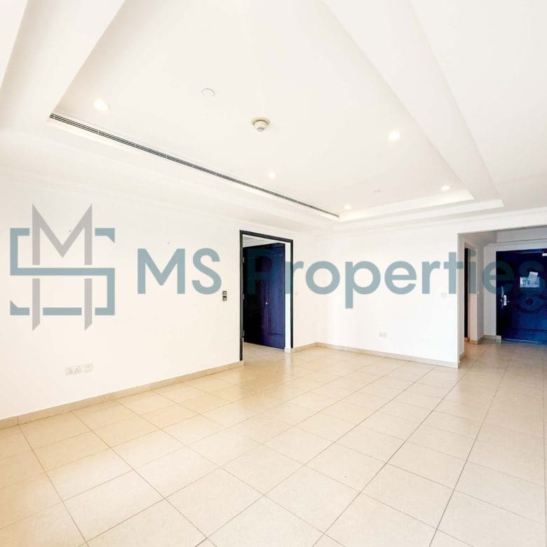 Unique Layout 1BR Apartment with Amazing Balcony