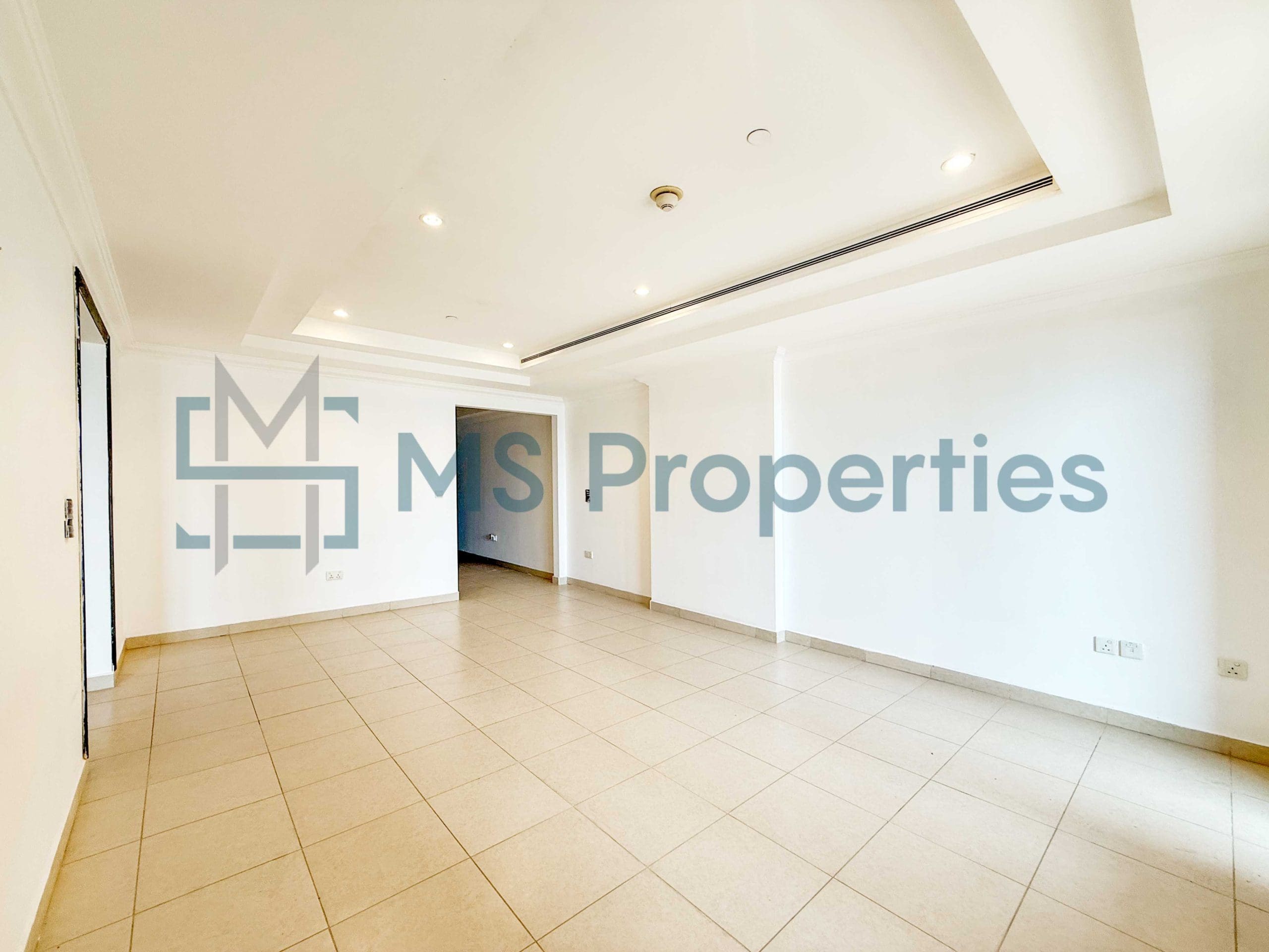 Unique Layout 1BR Apartment with Amazing Balcony