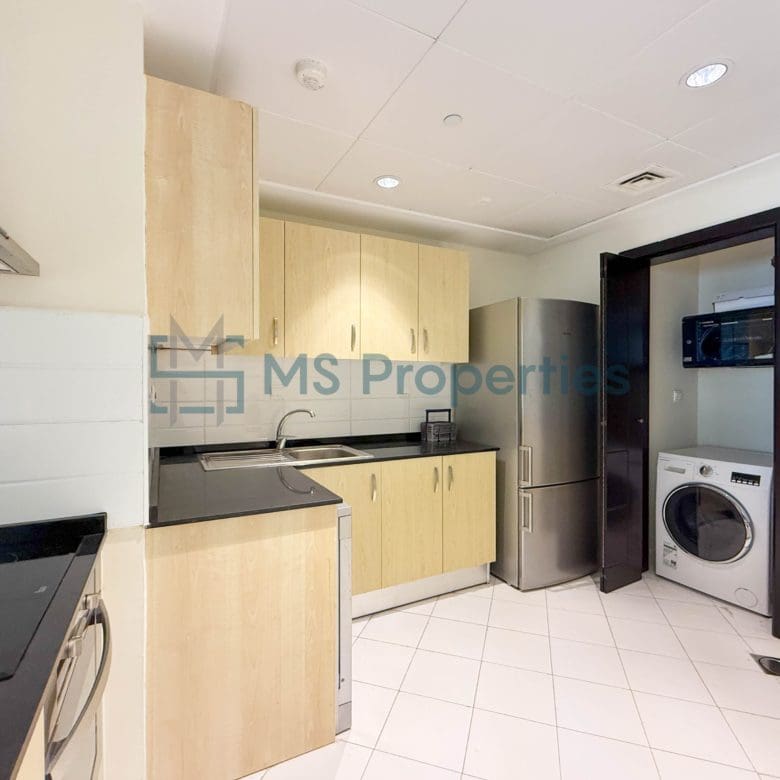 Modern 1BR Apartment in The Pearl with Marina View