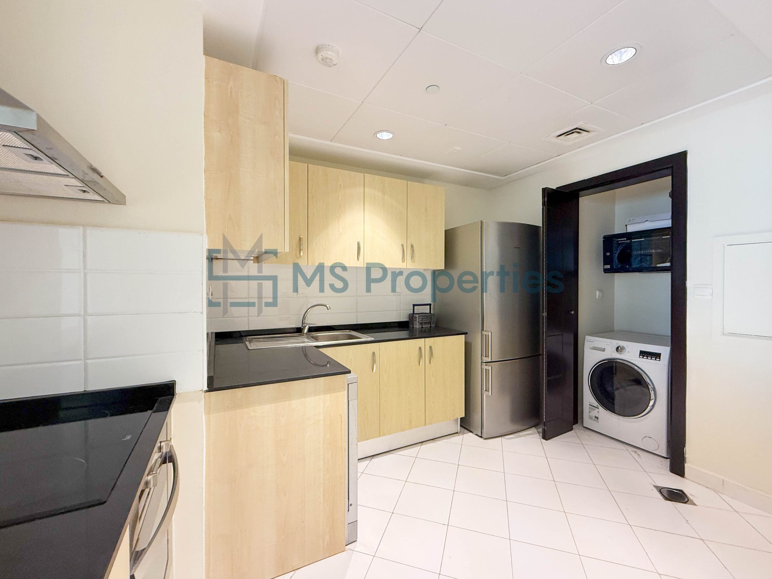 Modern 1BR Apartment in The Pearl with Marina View