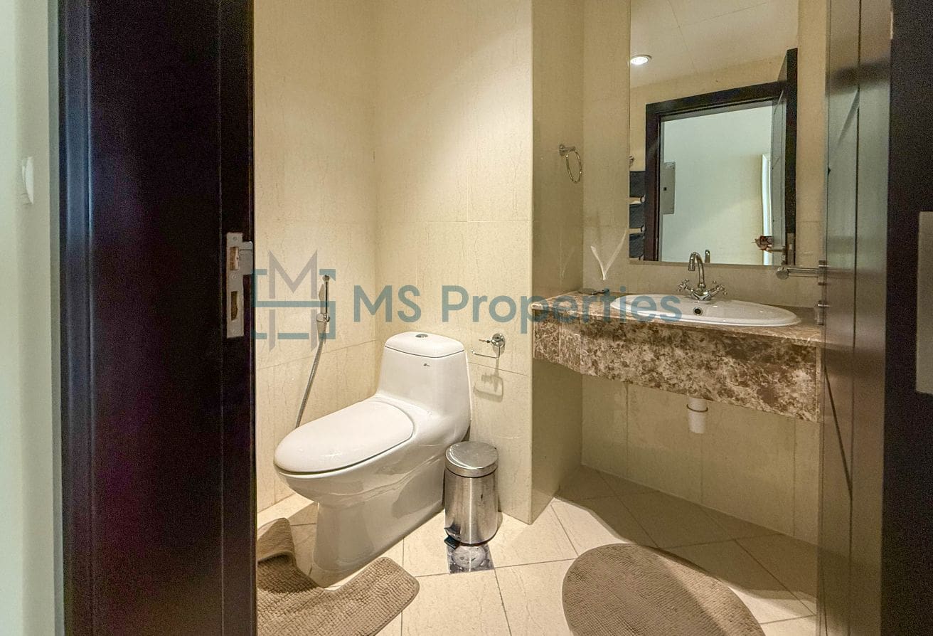 High-Floor 1BHK+Office Apartment | Including Bills