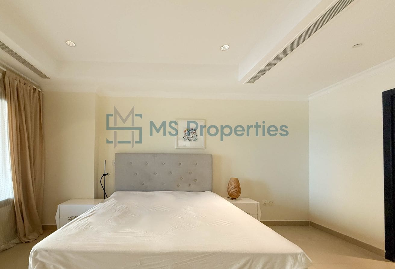 High-Floor 1BHK+ Office Apartment with Amazing View