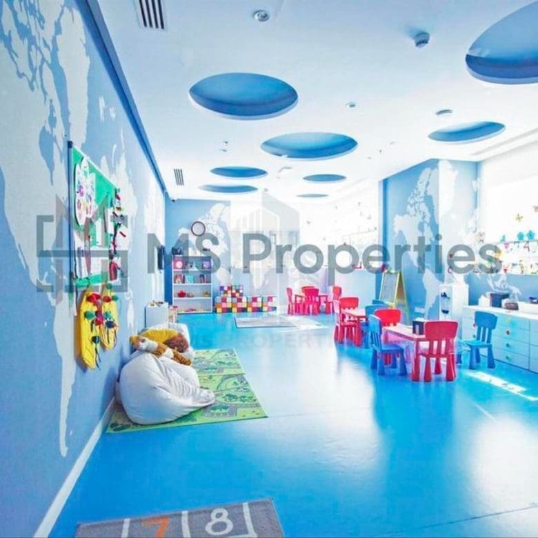 Amazing 1Bedroom Flat with Sea View in West Bay