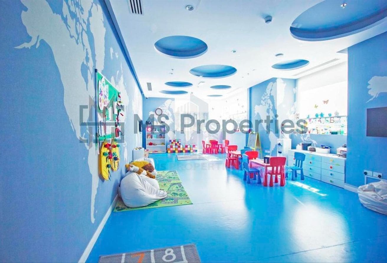 Amazing 1Bedroom Flat with Sea View in West Bay