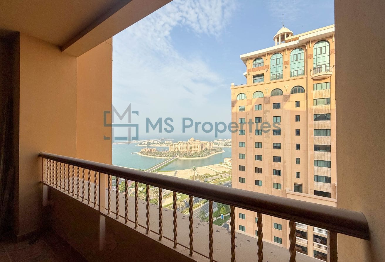 High-Floor 1BHK+ Office Apartment with Amazing View