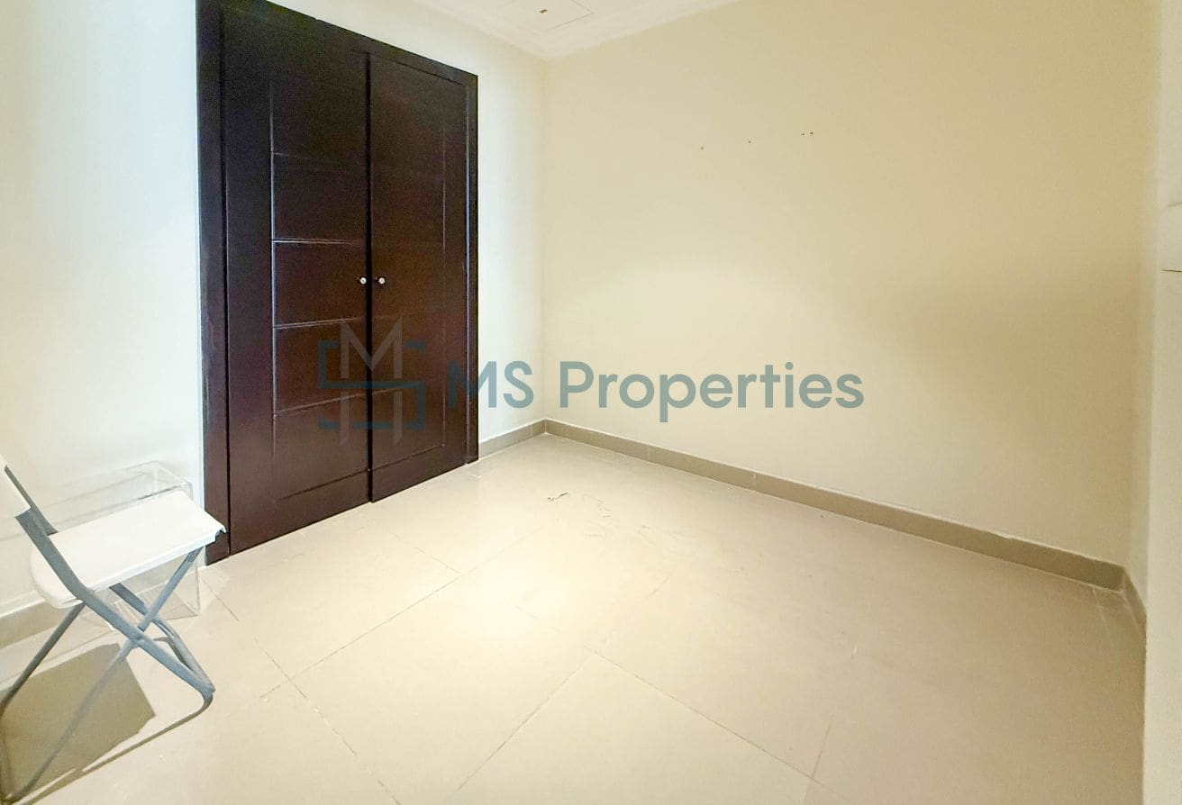 High-Floor 1BHK+Office Apartment | Including Bills