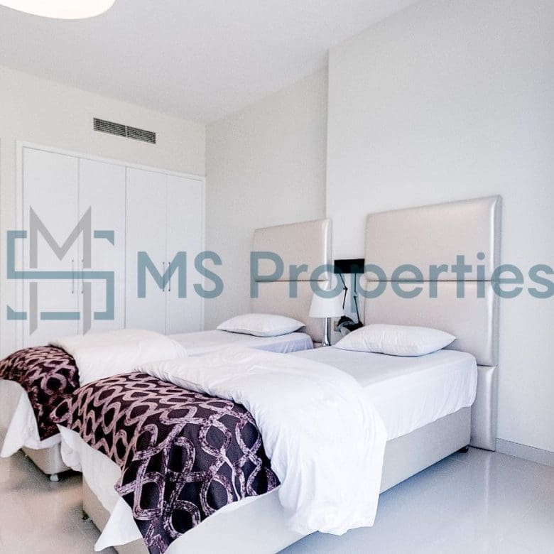 Beautiful 2BHK Flat with Amazing Sea View