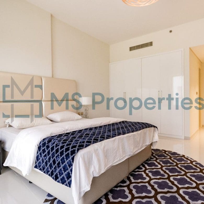 Beautiful 2BHK Flat with Amazing Sea View