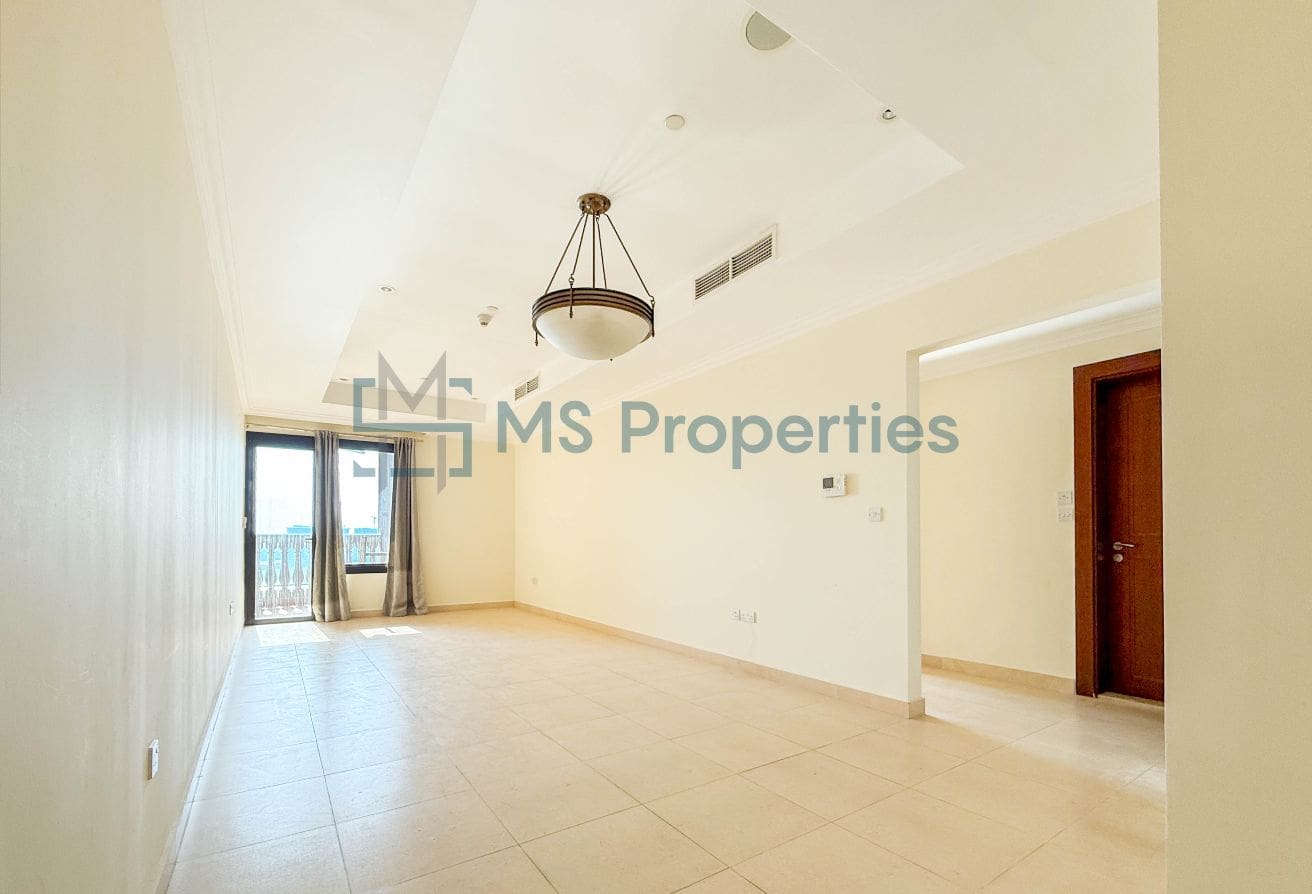 Contemporary 1BR Apartment with Balcony