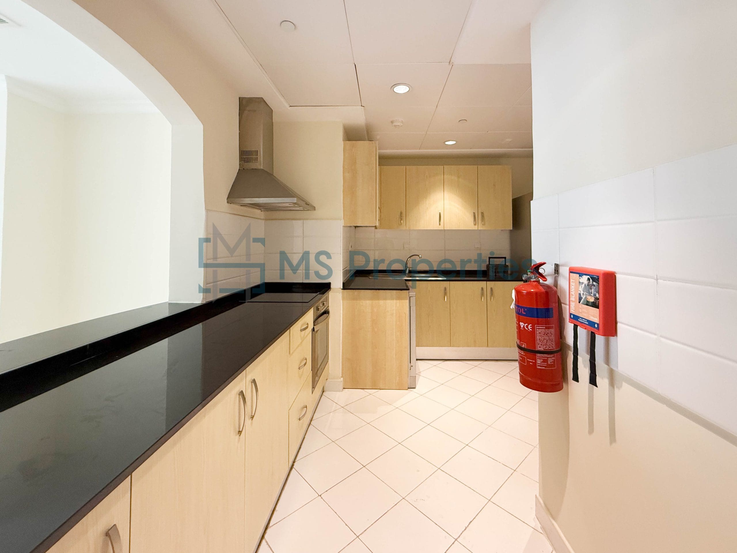 Modern 1BR Apartment in The Pearl with Marina View