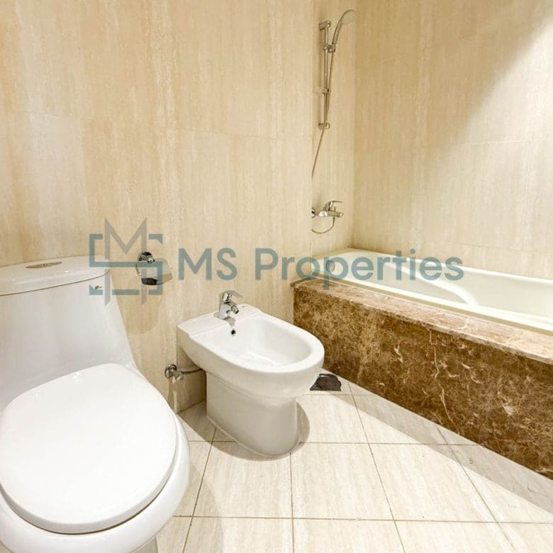 High-Floor 1BHK+ Office Apartment with Amazing View