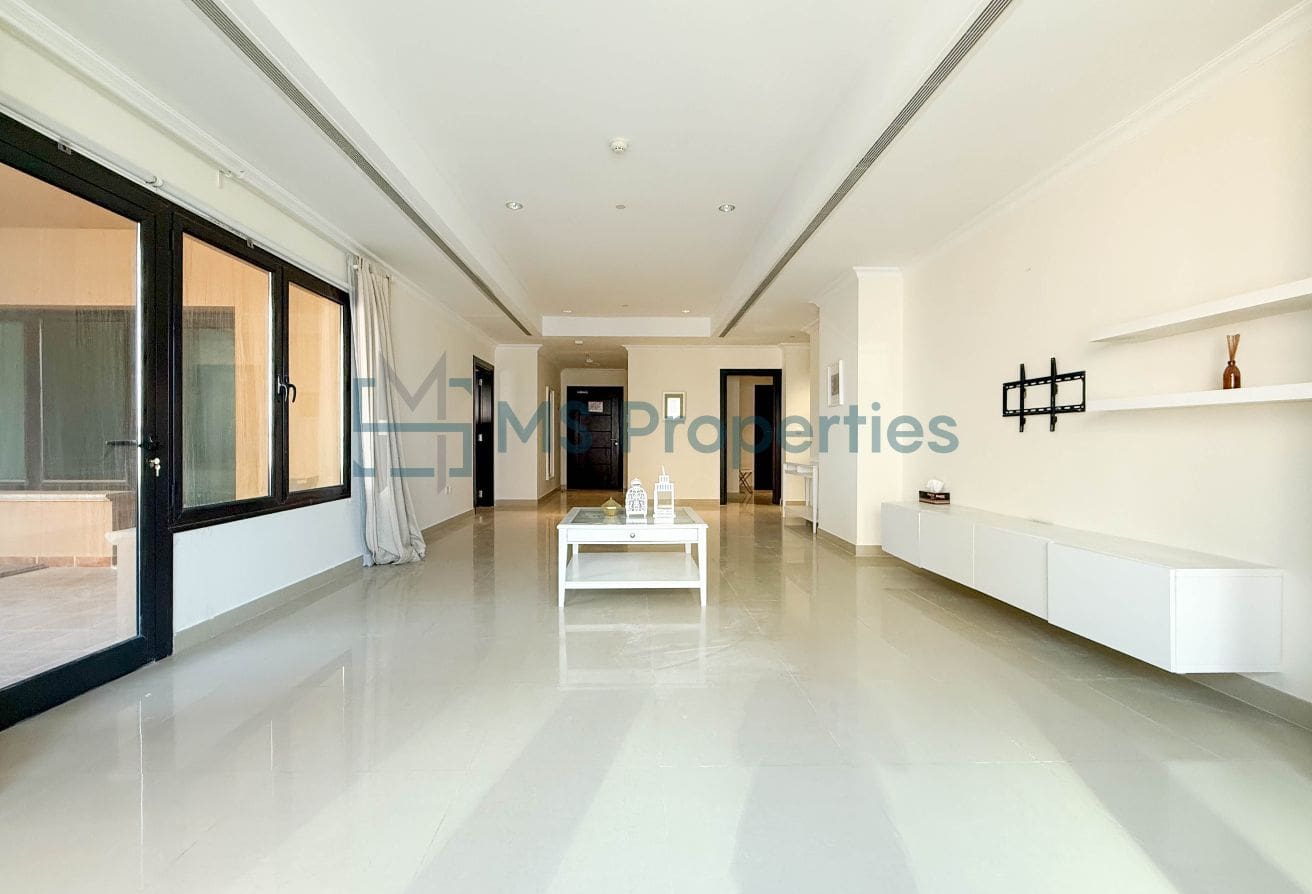 High-Floor 1BHK+ Office Apartment with Amazing View