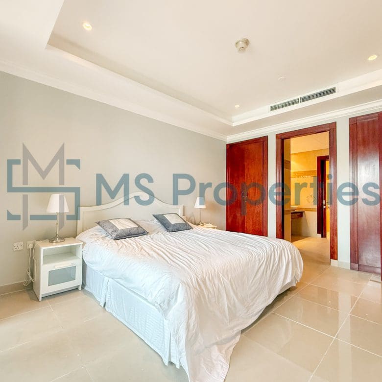 Contemporary 1BR Townhouse | Amazing View Balcony
