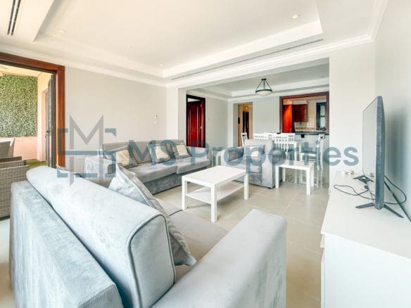 Contemporary 1BR Townhouse | Amazing View Balcony