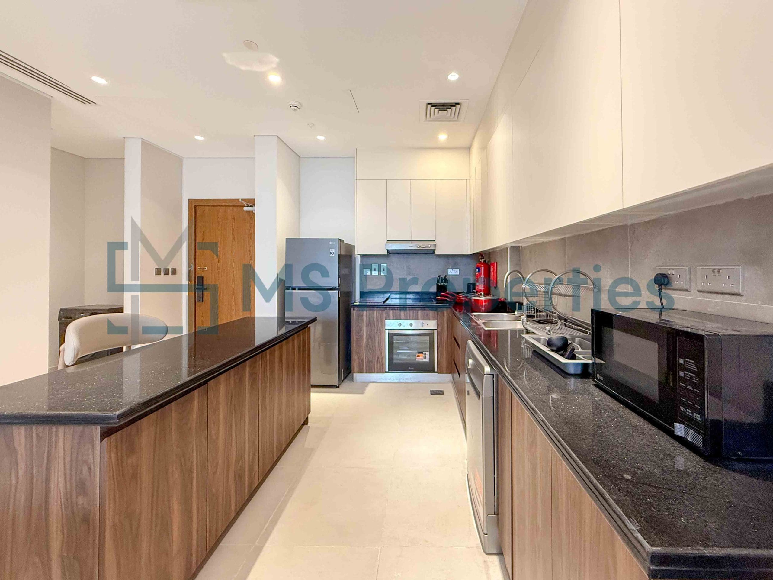 Brand New 1BHK Luxurious Flat for Rent in ThePearl