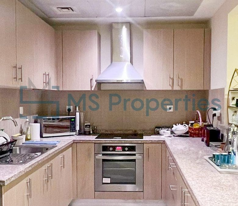 Live in Style Studio Apartment with Balcony View