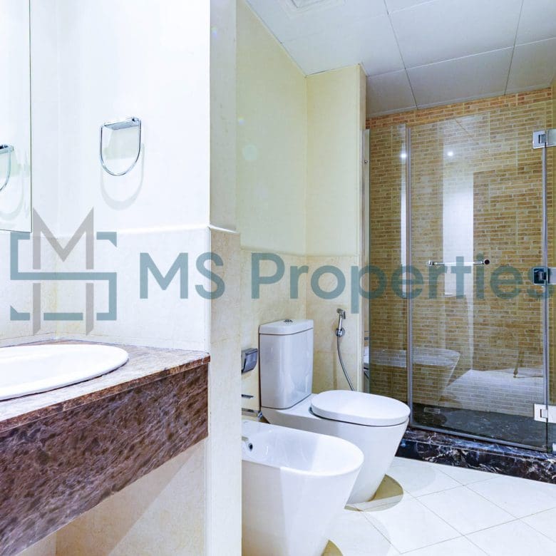 Live in Style Studio Apartment with Balcony View