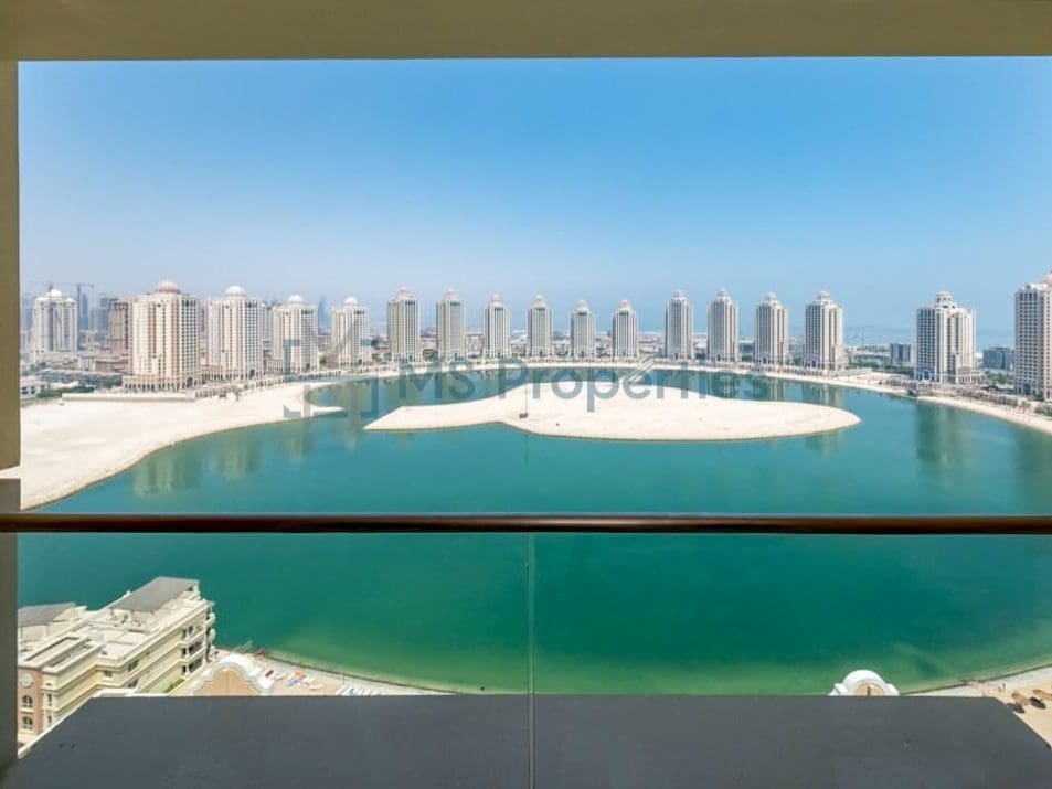 Fabulous 1BR Apartment with Sea View Balcony