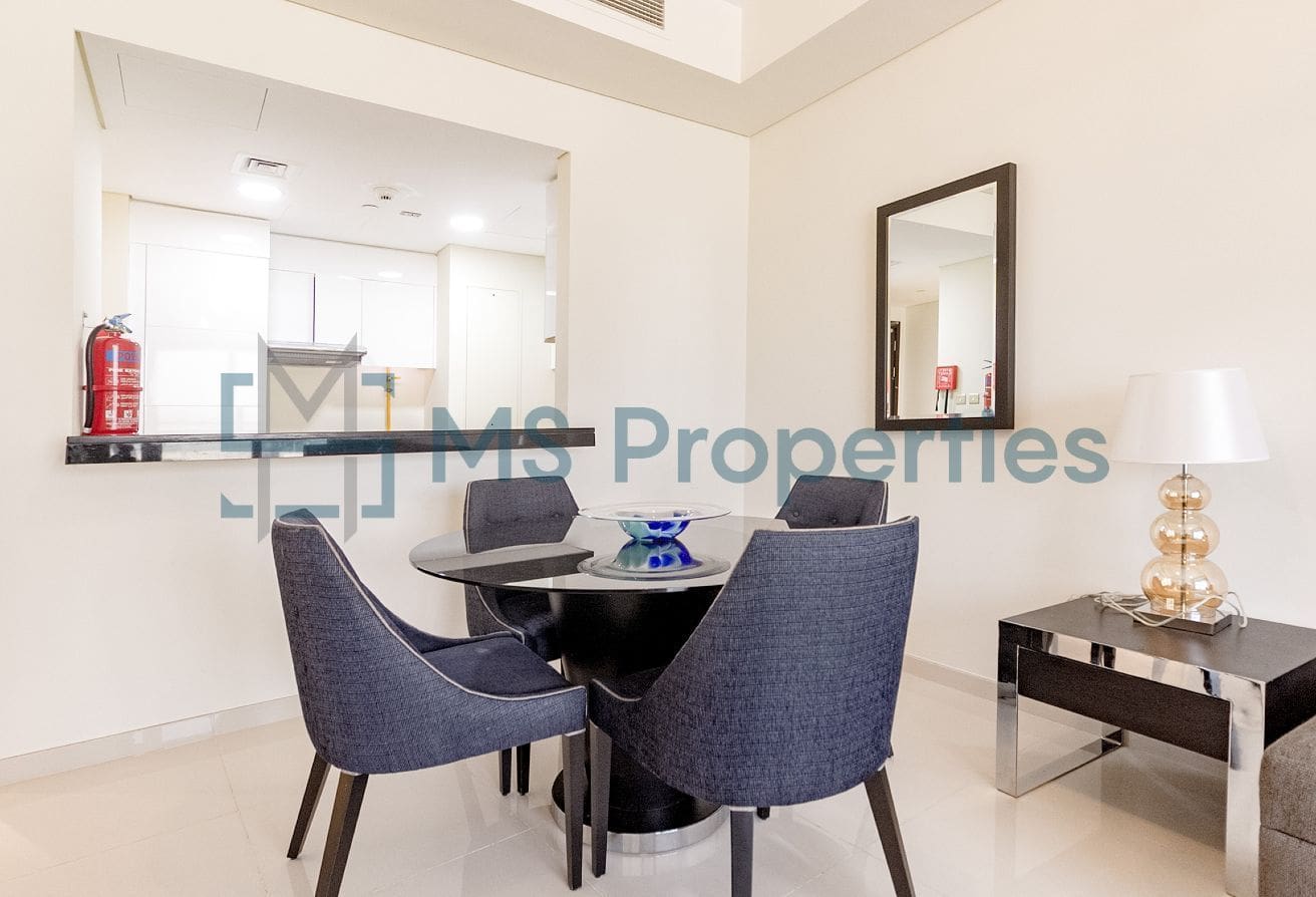 Beautiful 2BHK Flat with Amazing Sea View