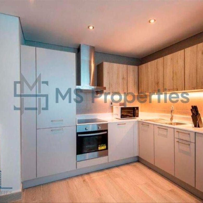 Amazing 1Bedroom Flat with Sea View in West Bay