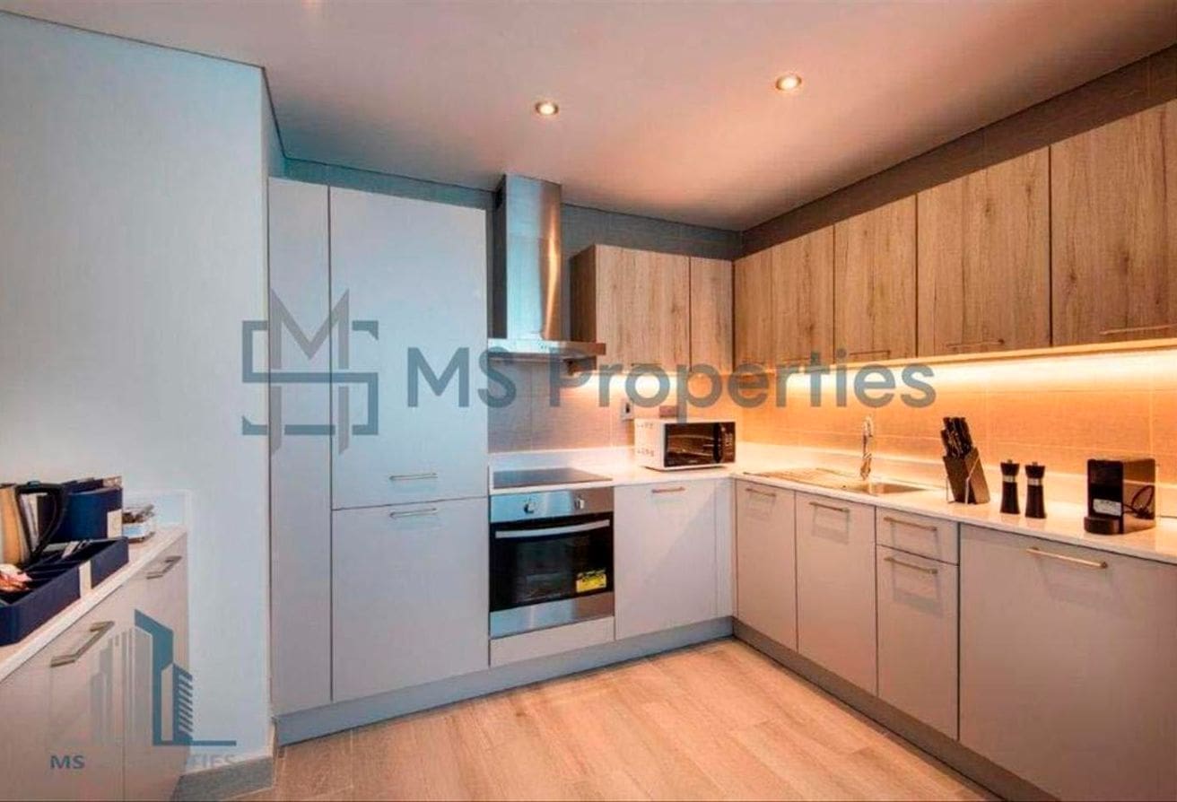 Amazing 1Bedroom Flat with Sea View in West Bay