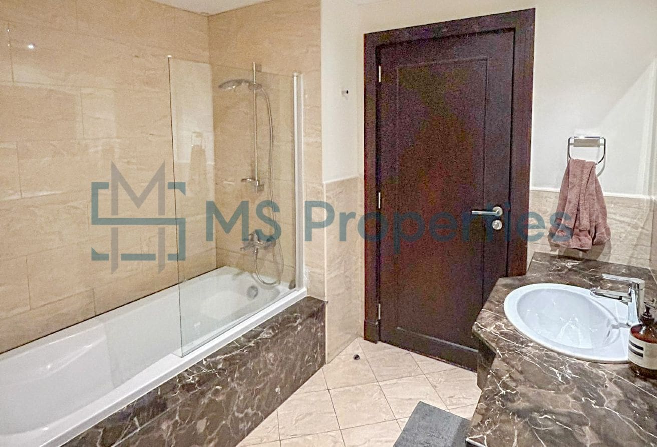 Gorgeous 1BHK Apartment with Beautiful View