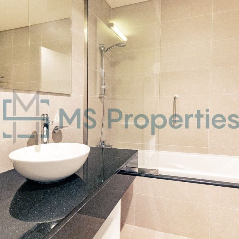 Beautiful 2BHK Flat with Amazing Sea View