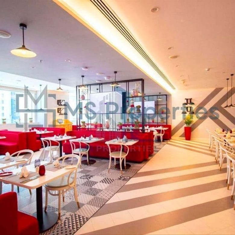 Amazing 1Bedroom Flat with Sea View in West Bay