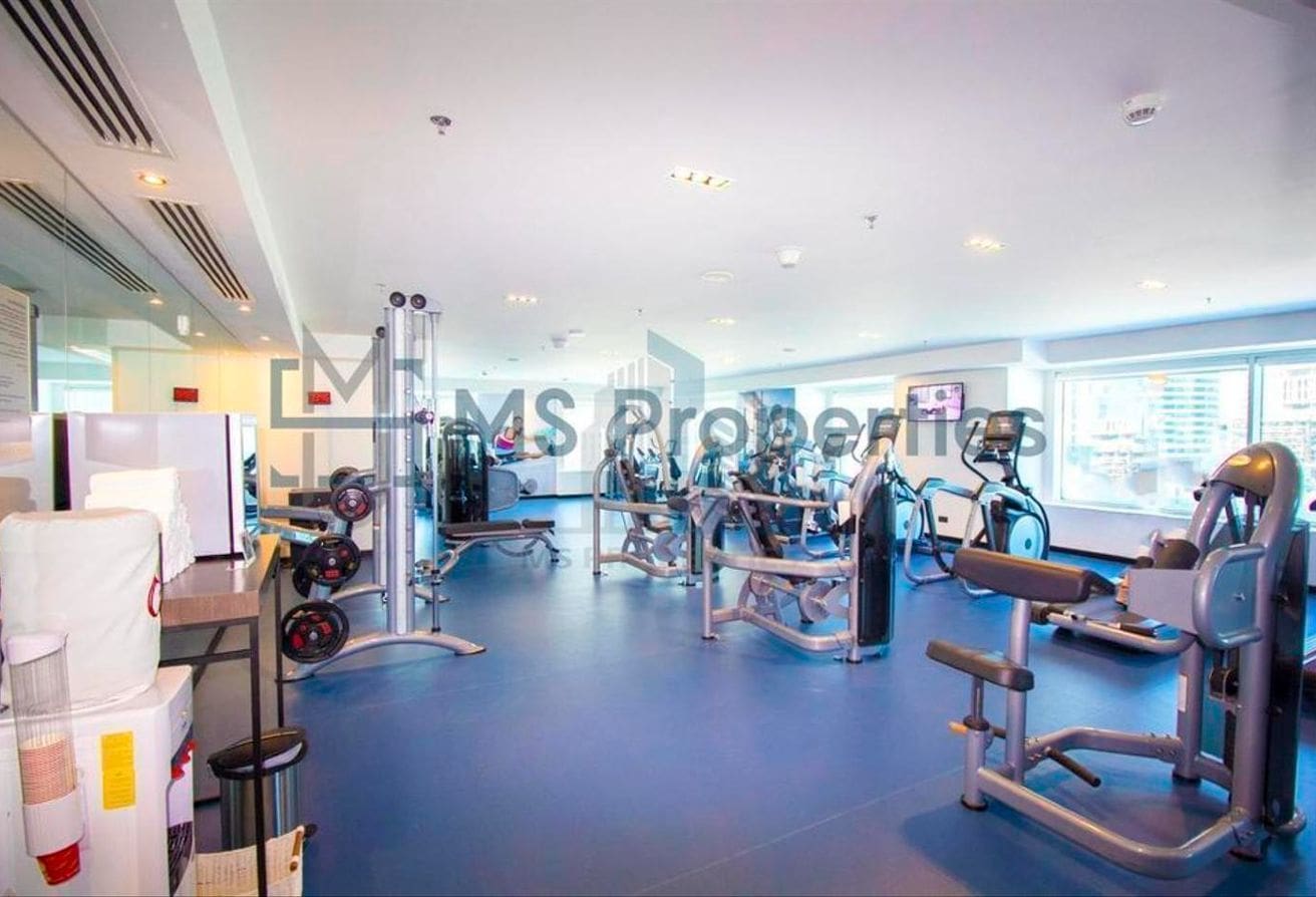 Amazing 1Bedroom Flat with Sea View in West Bay