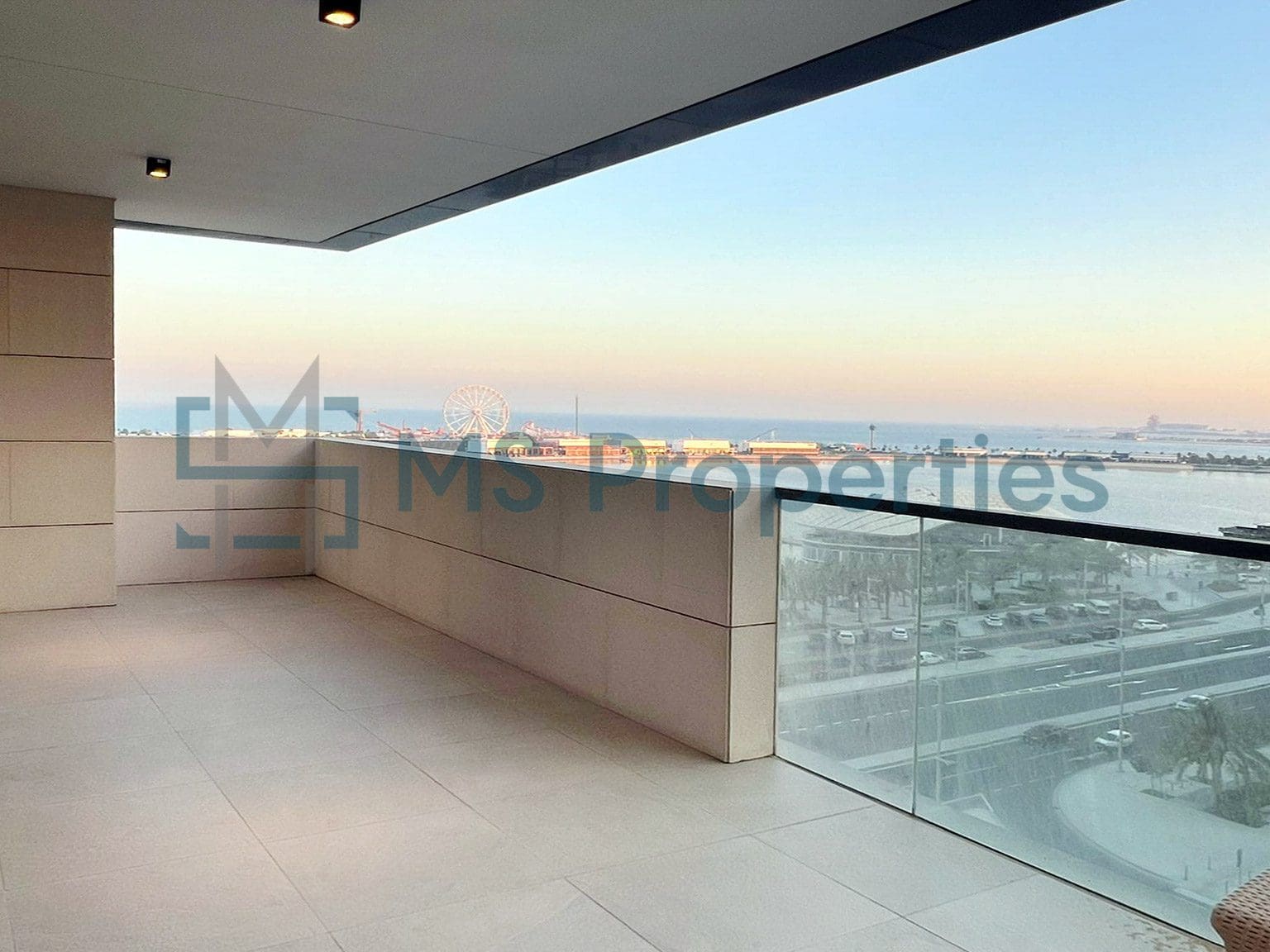 Spectacular 1BR Apartment with Great View Balcony