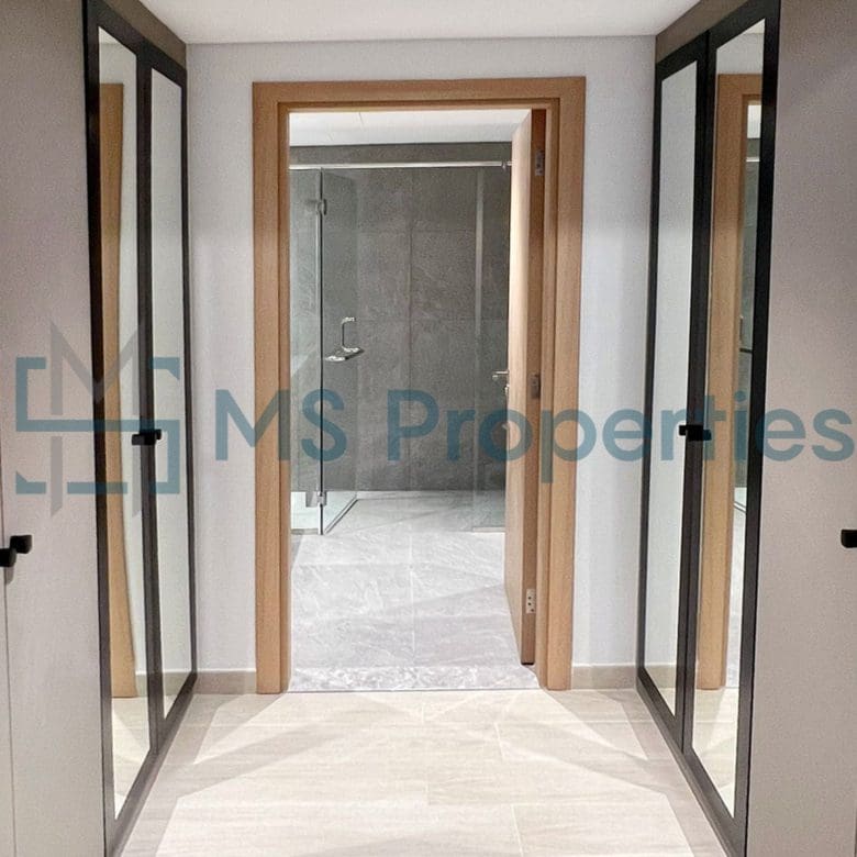 Spectacular 1BR Apartment with Great View Balcony