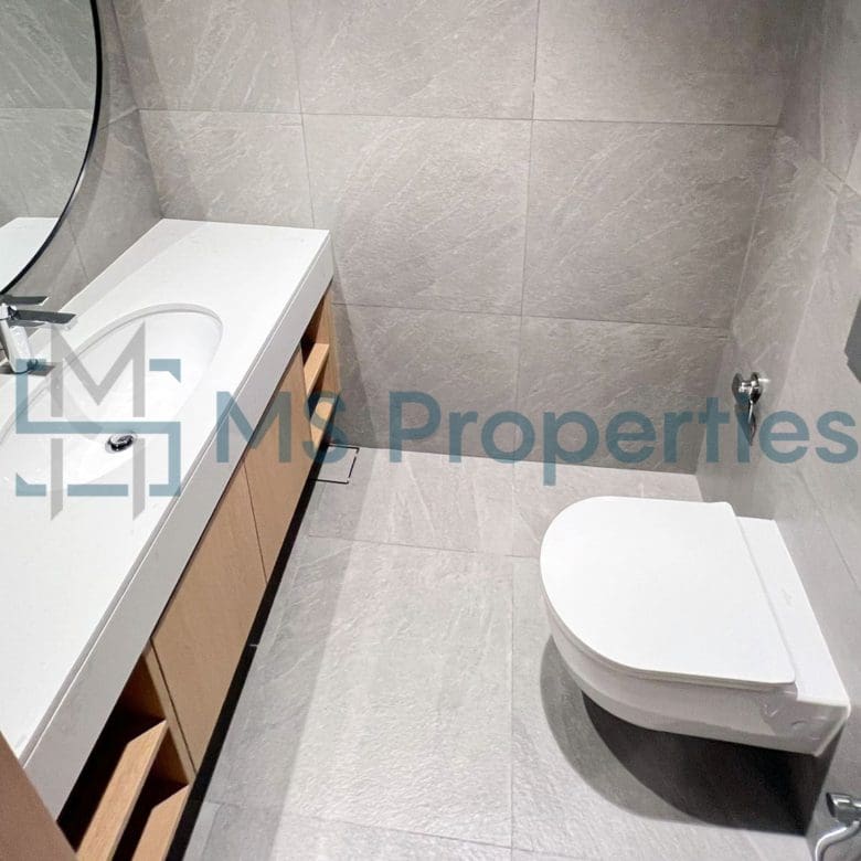 Spectacular 1BR Apartment with Great View Balcony
