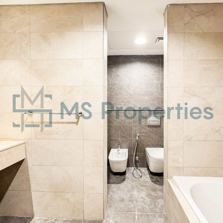 Gorgeous | 3BHK Apartment Balcony | WiFi Included