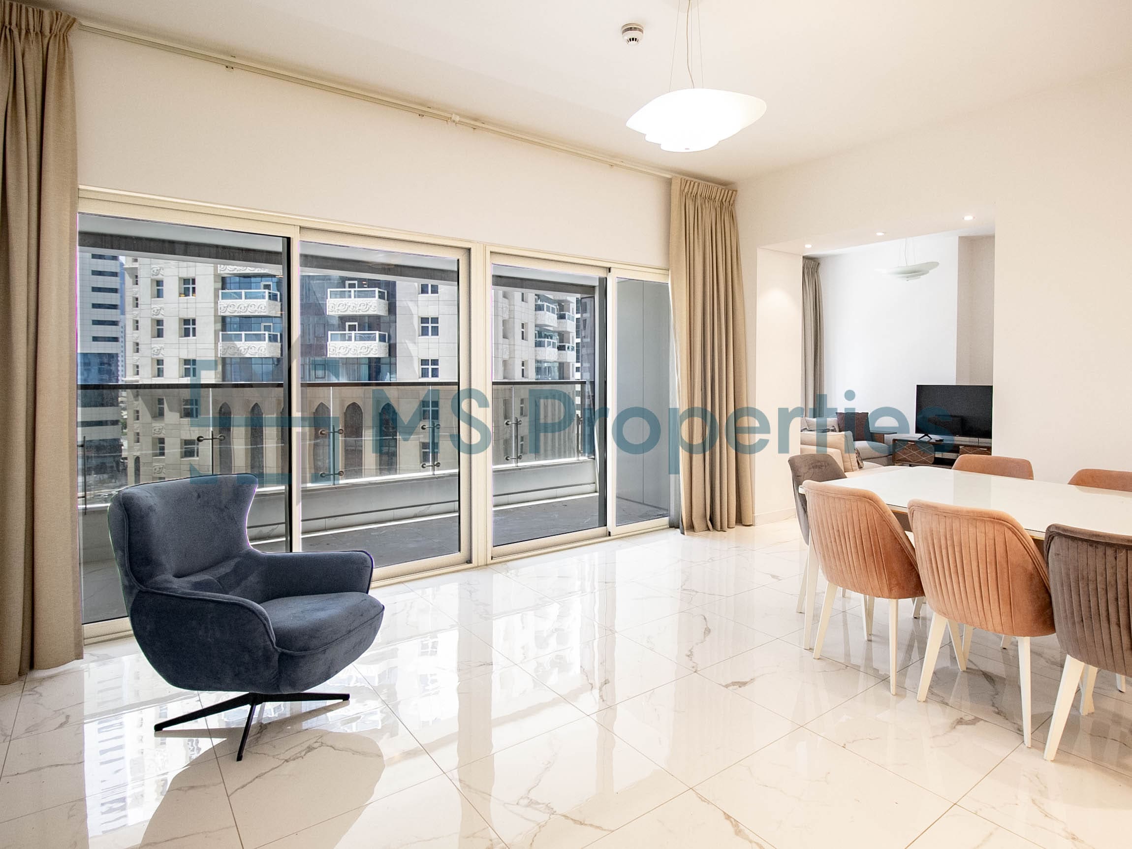 Gorgeous | 3BHK Apartment Balcony | WiFi Included