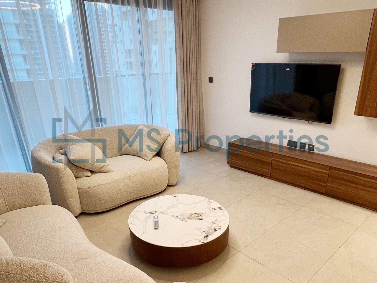 Spectacular 1BR Apartment with Great View Balcony
