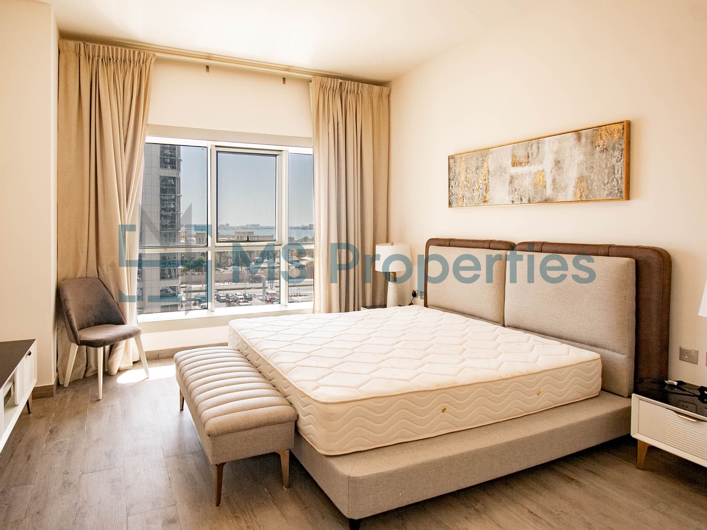 Gorgeous | 3BHK Apartment Balcony | WiFi Included