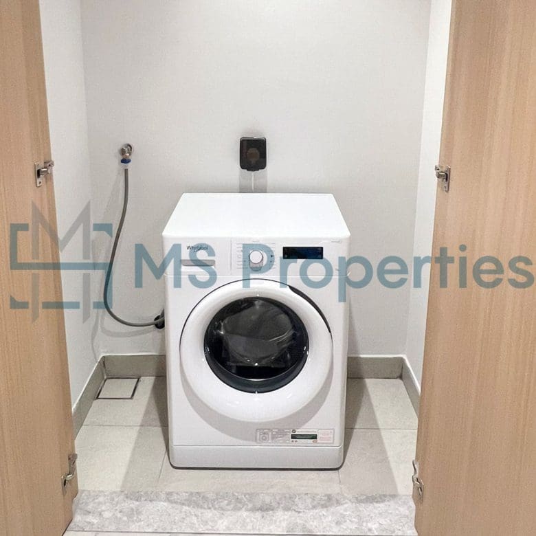Spectacular 1BR Apartment with Great View Balcony