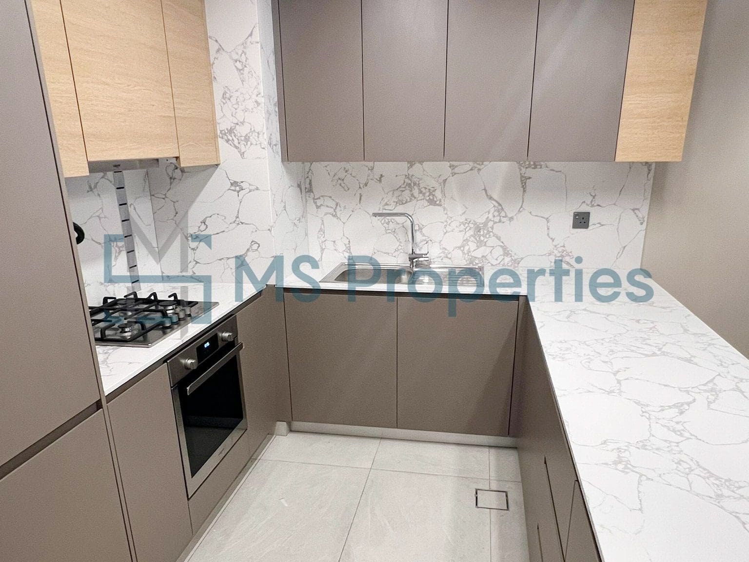 Spectacular 1BR Apartment with Great View Balcony