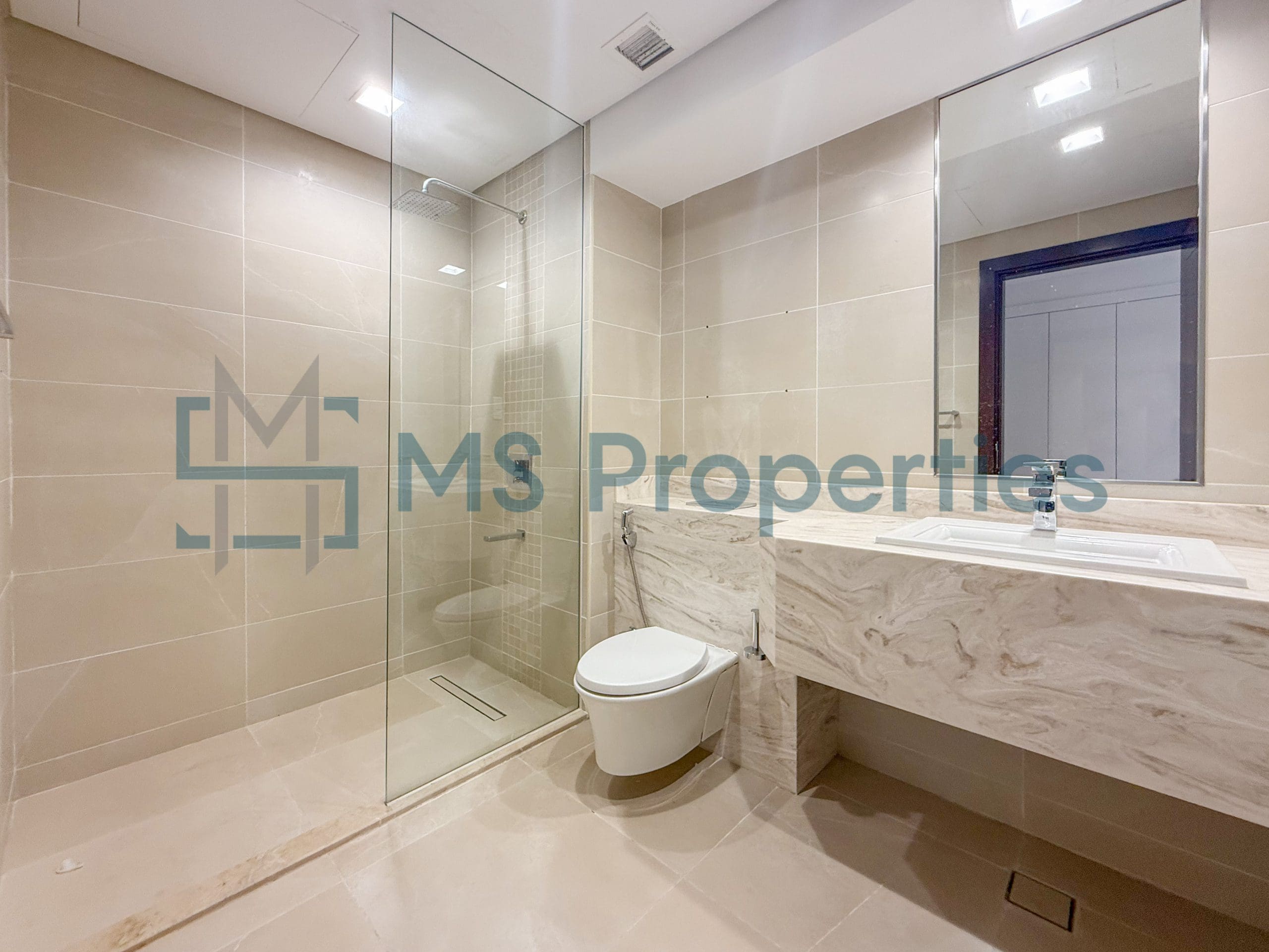 Amazing | 1BHK Apartment | Marina View