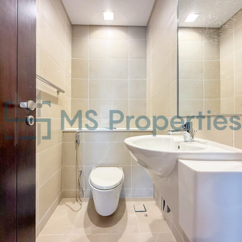 Amazing | 1BHK Apartment | Marina View