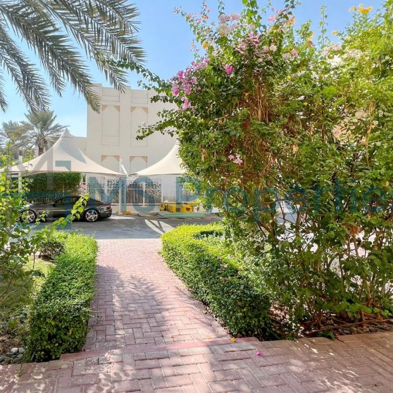 Gorgeous | 4BHK Villa | with Beach Access
