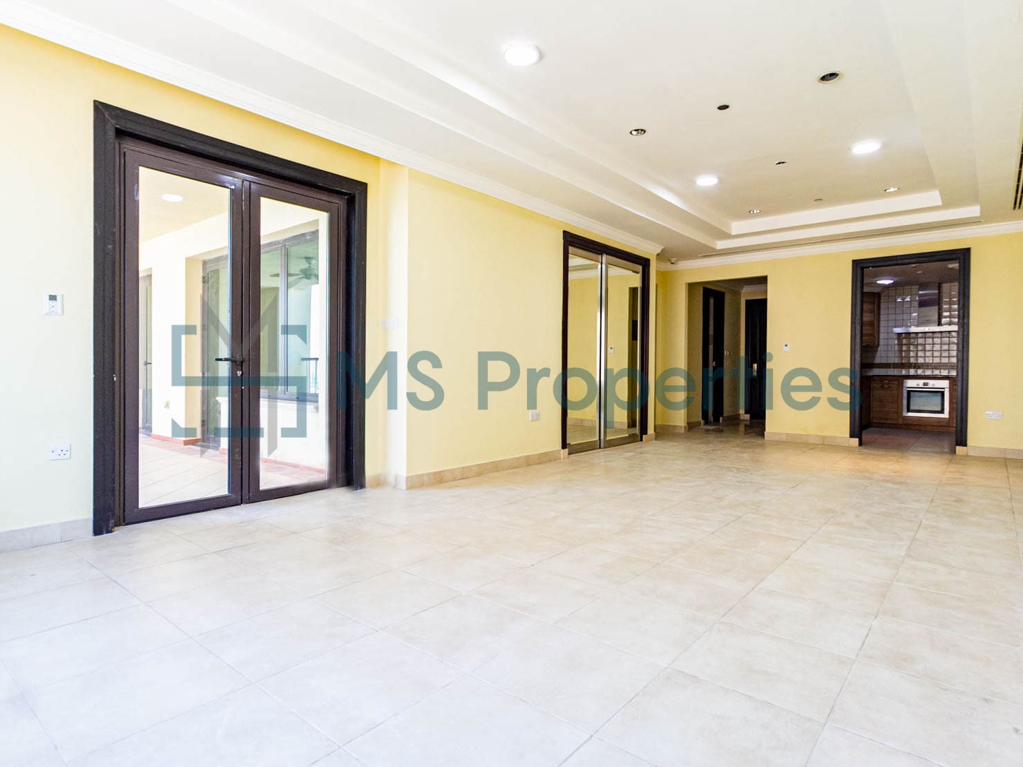 Spacious 2BHK Flat | Amazing View | Prime Area
