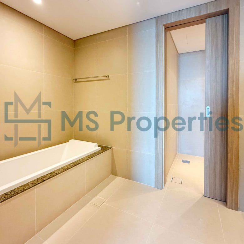 Newly Furnished | 1BR Townhouse | Sea View Balcony