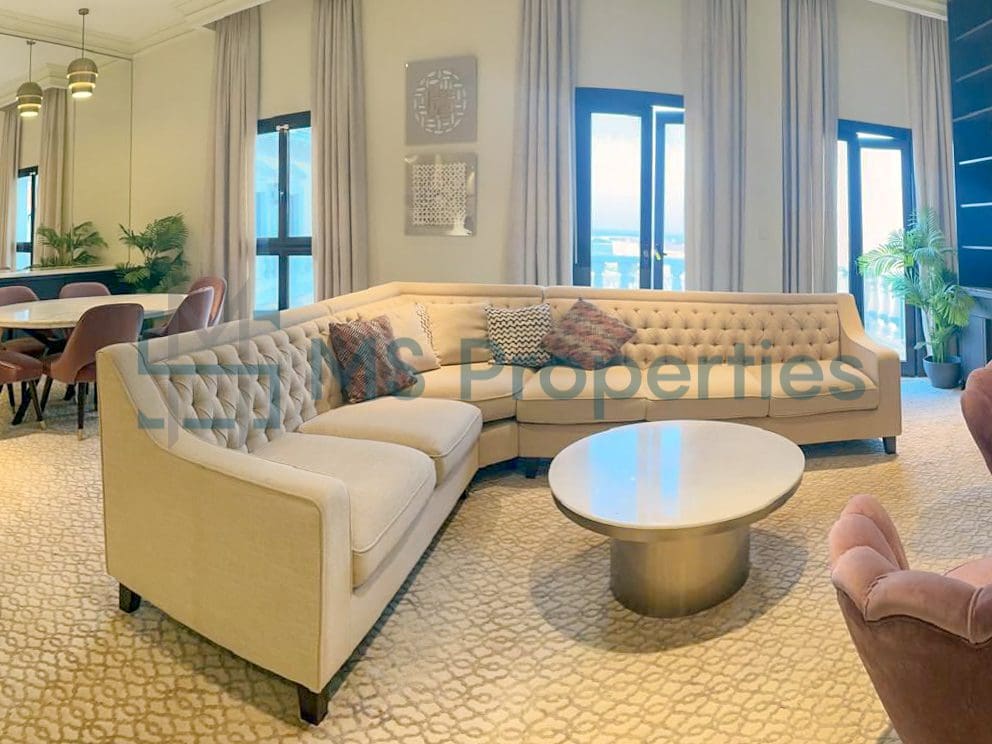 Modern | 3BR Flat with Balcony | Qanat Quartier