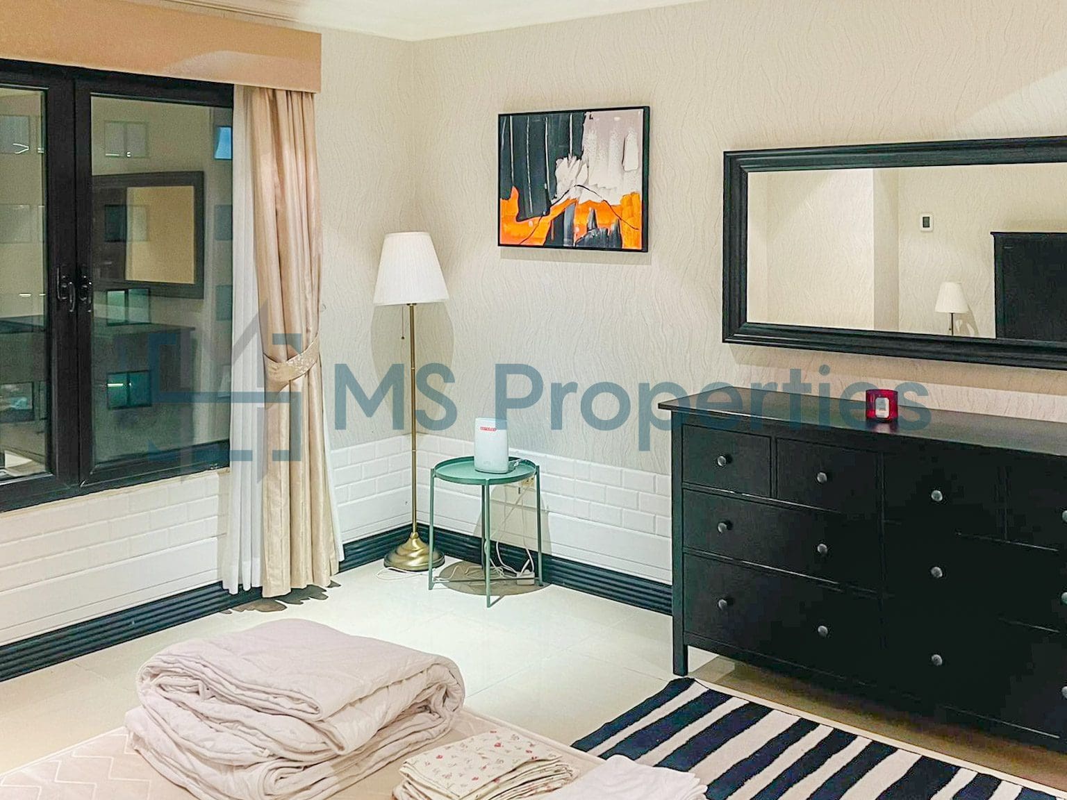 Classic | 1BR Apartment + Office | Including Bills