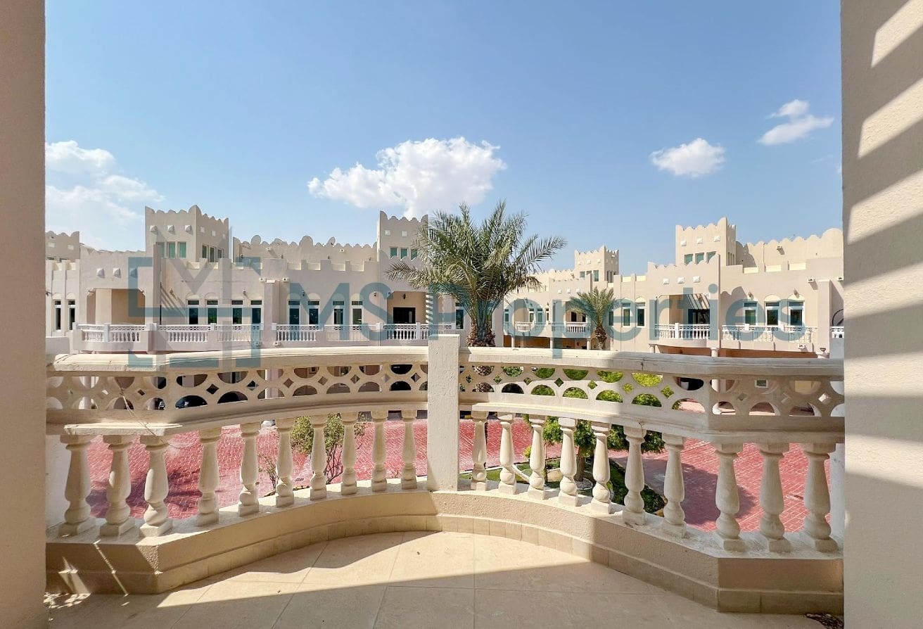 Sophisticated | 3BR Villa | View Balcony