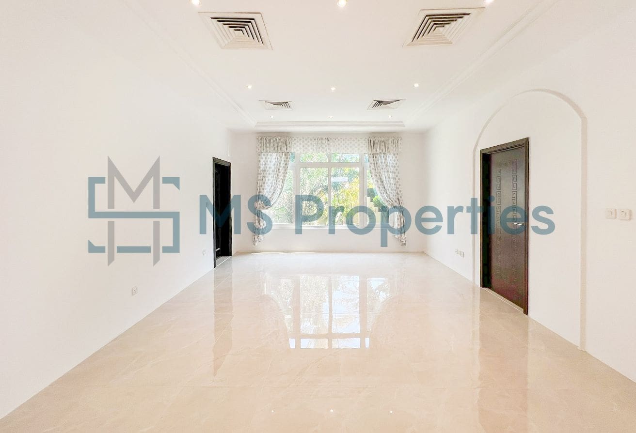 Sophisticated | 3BR Villa | View Balcony